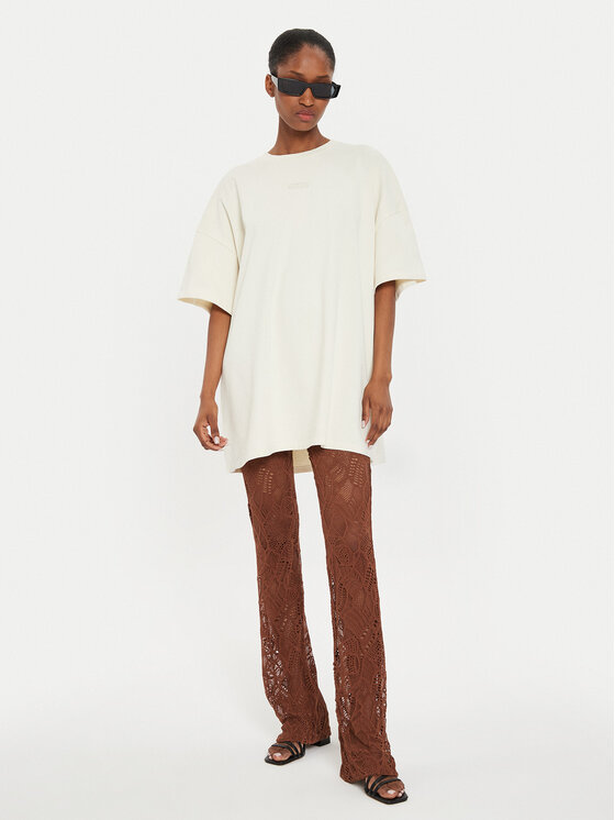 Gestuz Gestuz T-shirt Jio 10909249 Bež Oversize