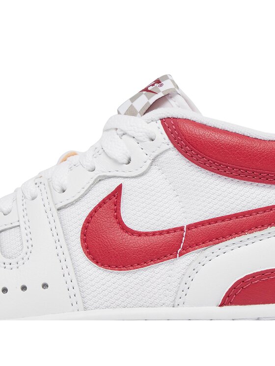 Nike Nike Sneakersy Attack Qs Sp FB8938 100 Biela