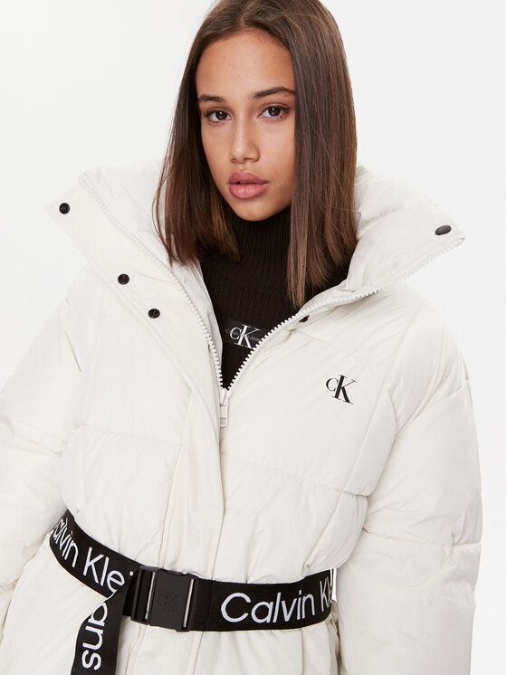 Calvin Klein Jeans Calvin Klein Jeans Zimska jakna J20J221903 Bijela Relaxed Fit