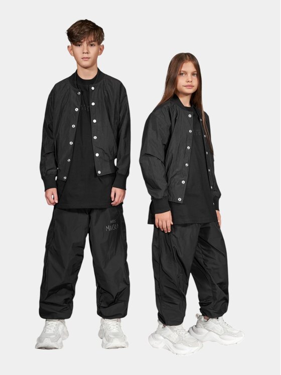 MADE BY SOCIETY MADE BY SOCIETY Spodnie materiałowe Massif - P37666 Czarny Basic Fit