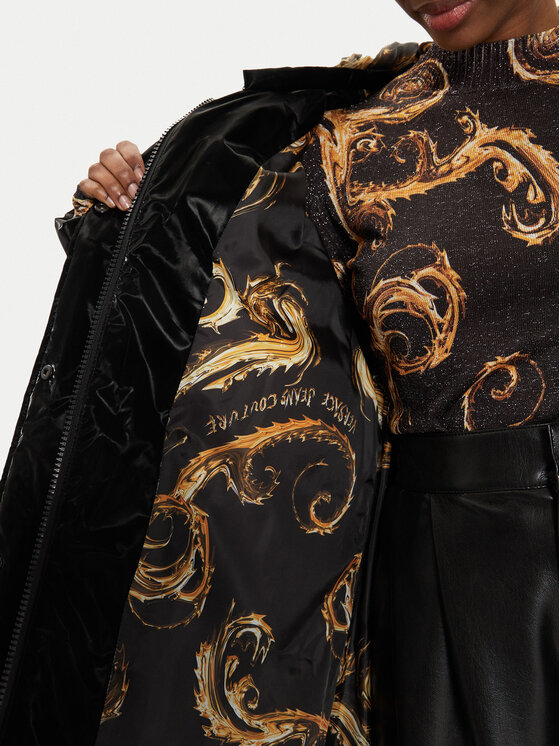 Versace Jeans Couture Versace Jeans Couture Žieminė striukė 77HASD19 Juoda Loose Fit