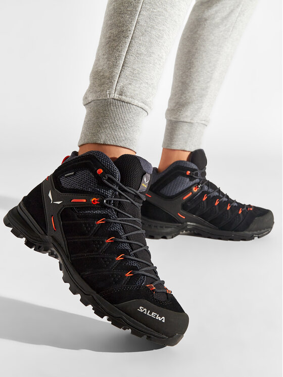 Salewa Salewa Trekking Ms Alp Mate Mid Wp 61384-0996 Crna