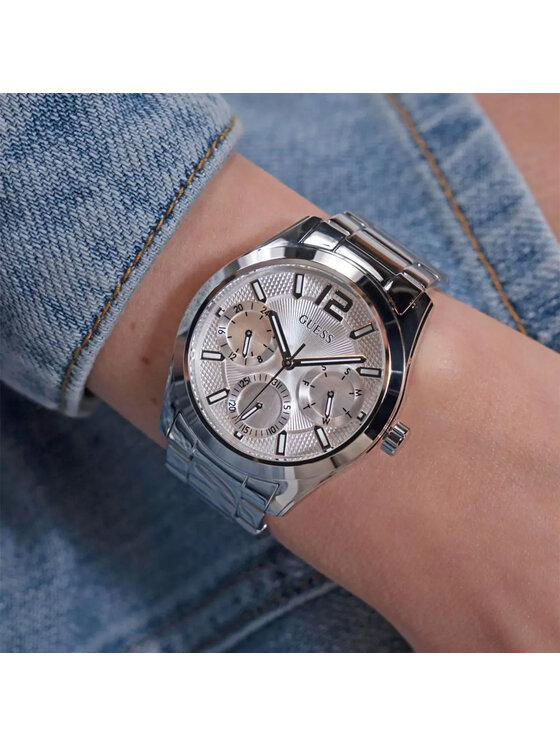 Guess Guess Hodinky GW0760L1 Strieborná