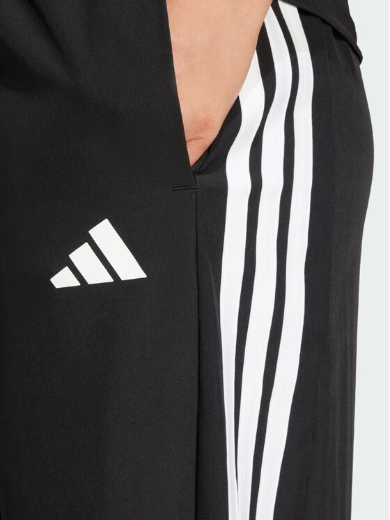 adidas adidas Spodnie dresowe 139899 Czarny Regular Fit