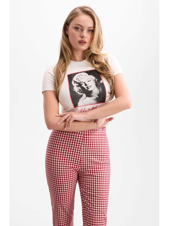 Guess Guess Тишърт 182713 Бял Classic Fit