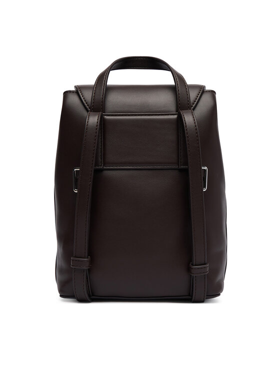 Calvin Klein Calvin Klein Plecak Bold Ck Flap Mini Backpack LV04F3893G Brązowy ciemny