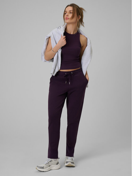4F 4F Spodnie dresowe ESSENTIALS Fioletowy Regular Fit