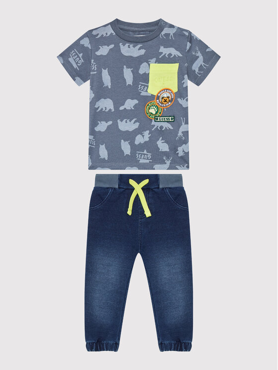 Completo maglietta e pantaloni Guess