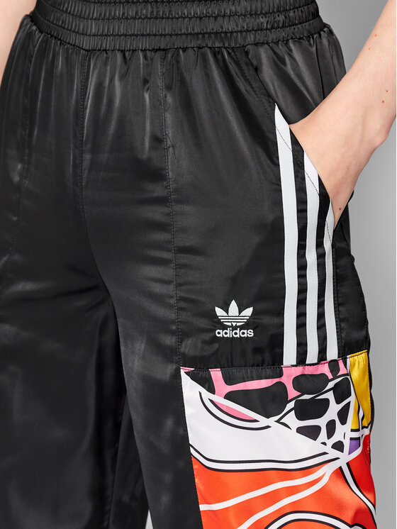 adidas adidas Spodnji del trenirke RICH MNISI HC4468 Pisana Loose Fit