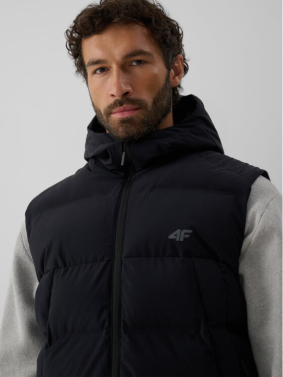 4F 4F Kamizelka URBAN COMMUTER Czarny Regular Fit