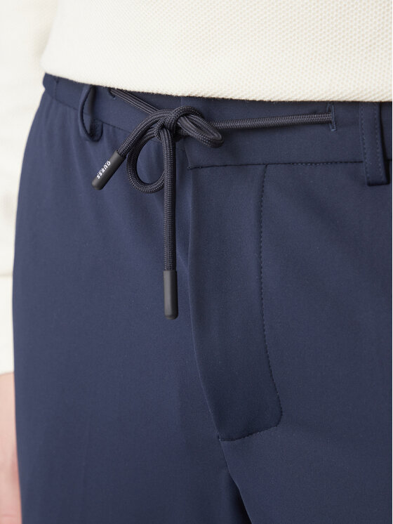 Guess Guess Pantaloni chino M5BB75 WHHO2 Blu scuro Slim Fit