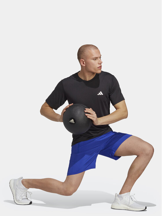 adidas adidas Koszulka techniczna Train Essentials IC7421 Czarny Regular Fit