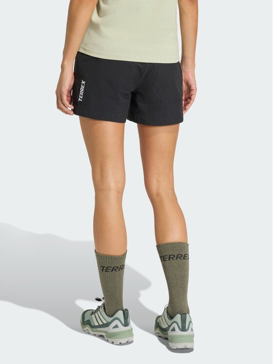 adidas adidas Szorty sportowe 162935 Czarny Regular Fit
