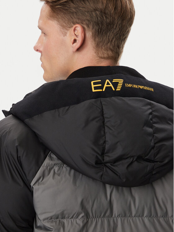 EA7 Emporio Armani EA7 Emporio Armani Zimní bunda 7M002785 AF26223 U8085 Šedá Regular Fit
