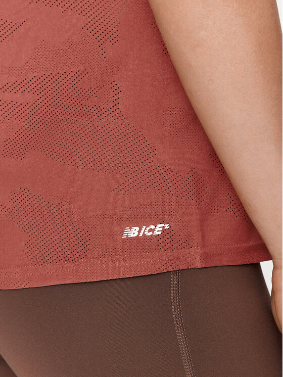 New Balance New Balance Тениска от техническо трико Q Speed Jacquard Short Sleeve WT33281 Червен Regular Fit