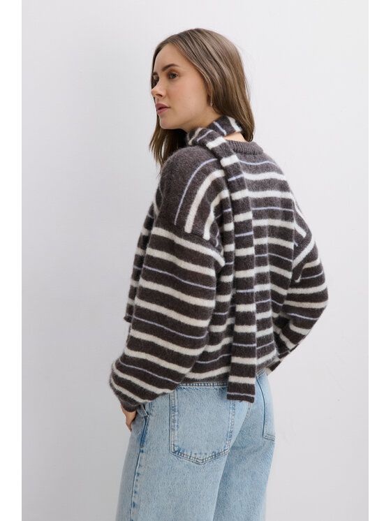 Fobya Fobya Sweter F2112 Brązowy Basic Fit