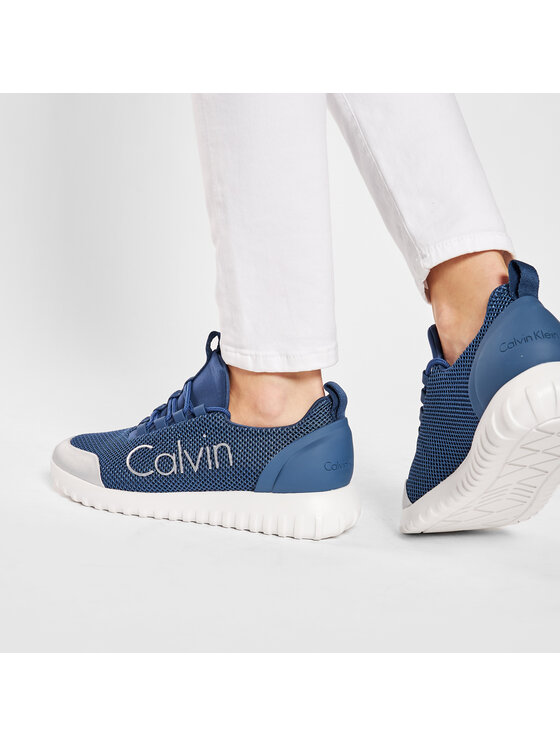 Reika calvin klein store