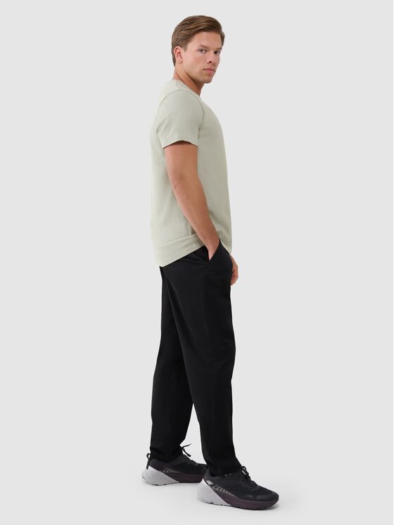 4F 4F Παντελόνι υφασμάτινο 4FWSS25TTROM0999-20S Μαύρο Regular Fit