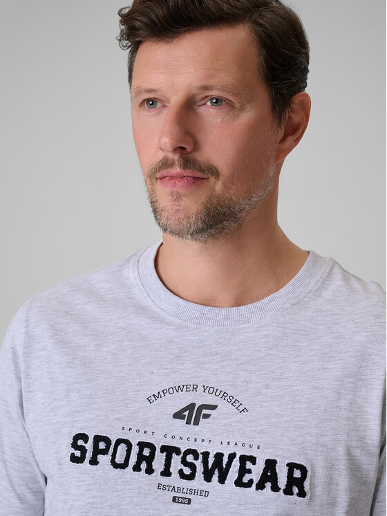 4F 4F T-Shirt SPORTS CLUB Szary jasny Regular Fit