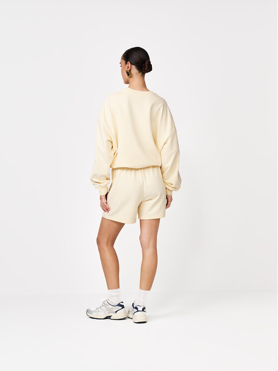 La Mania La Mania Šortky z materiálu AIR Světle žlutá Basic Fit