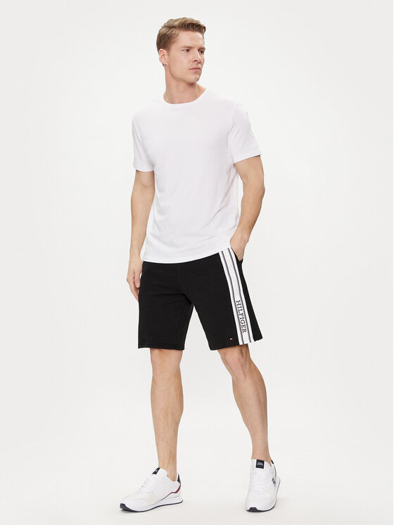 Tommy Hilfiger Tommy Hilfiger Pantaloni scurți sport UM0UM03200 Negru Regular Fit