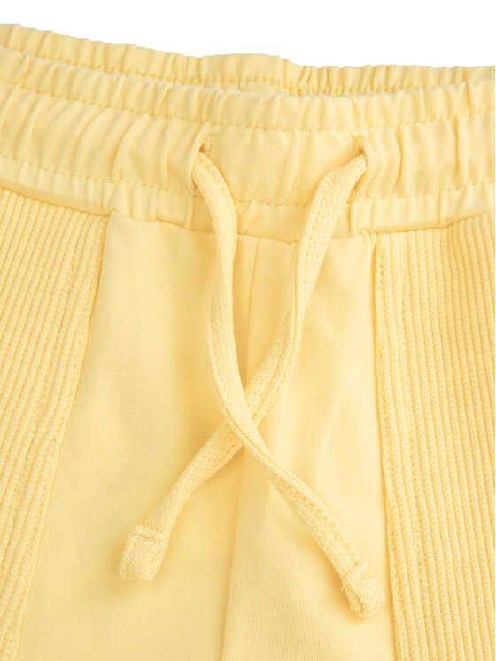 Coccodrillo Coccodrillo Bavlnené šortky WC5121401HGK Žltá Regular Fit
