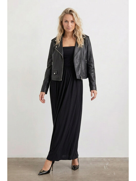 FIGL FIGL Večerné šaty M1344 Čierna Straight Fit