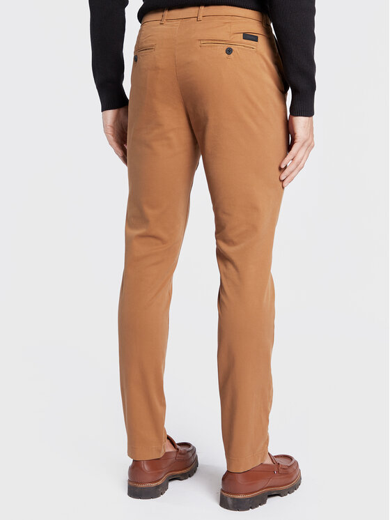 Pantaloni chino Garment Dye Chino K10K109911