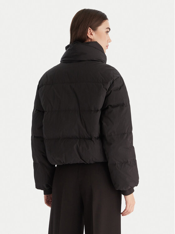 Calvin Klein Calvin Klein Vatovaná bunda LV044D518G Černá Regular Fit