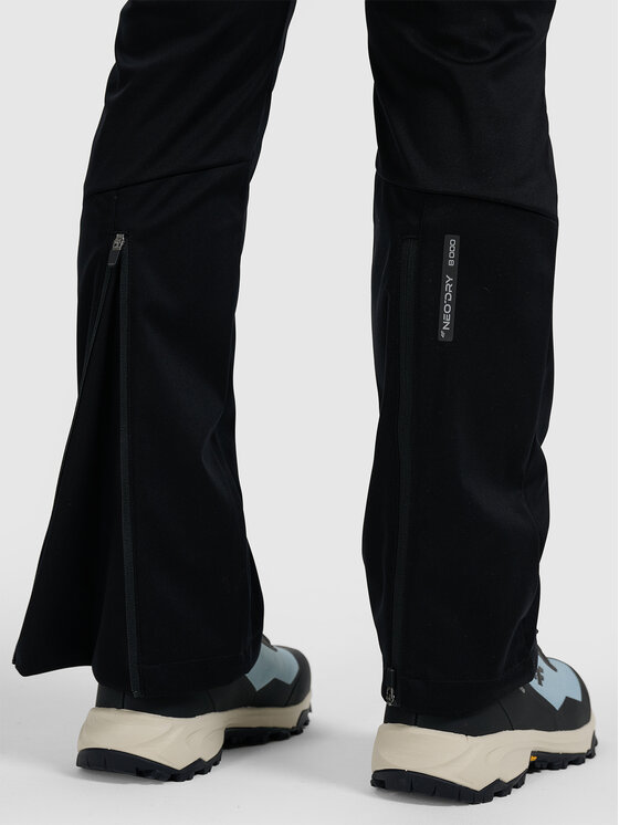 4F 4F Spodnie outdoor HALNY Czarny Slim Fit