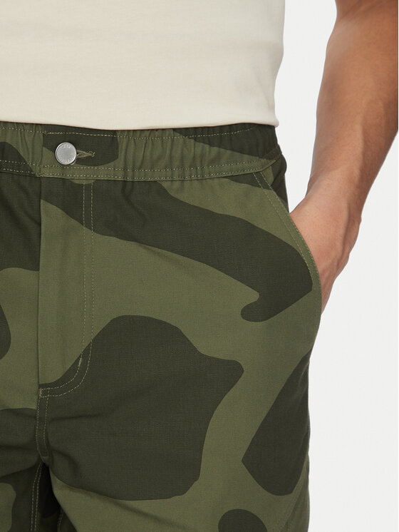 Nike Nike Hlače iz tkanine FZ2060 Khaki Regular Fit