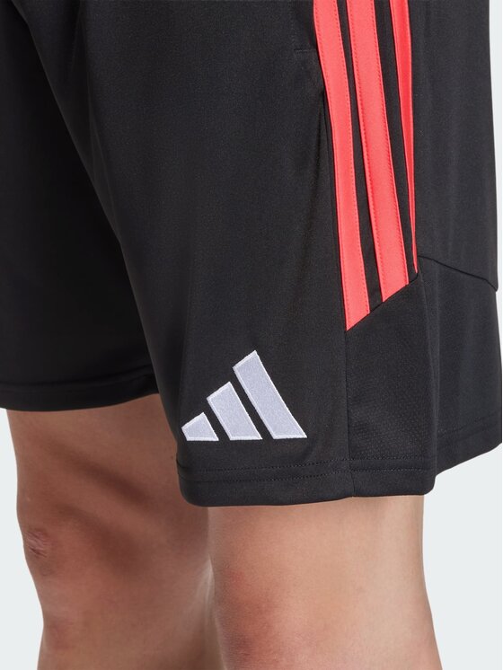 adidas adidas Szorty sportowe 158644 Czarny Regular Fit
