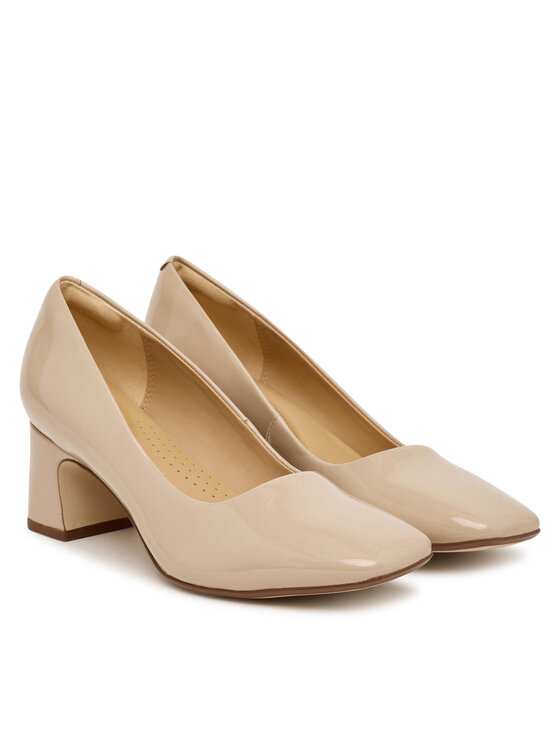 Clarks Clarks Γοβάκια Fernie Court 26183034 Ανοιχτό μπεζ