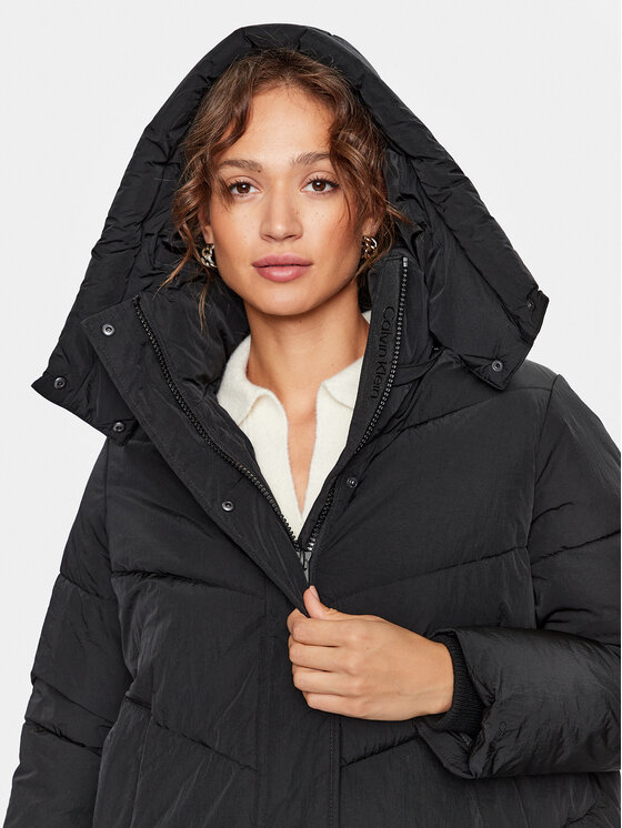 Calvin Klein Calvin Klein Žieminė striukė Modern K20K204690 Juoda Regular Fit