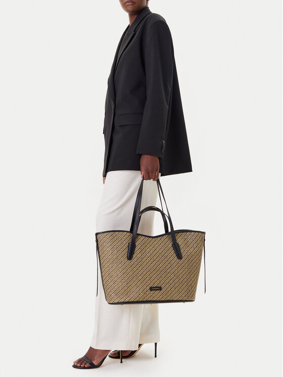 Coccinelle Coccinelle Handtasche E1 SSH 11 04 01 Beige