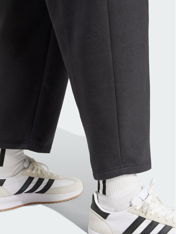 adidas adidas Spodnie materiałowe 139613 Czarny Loose Fit