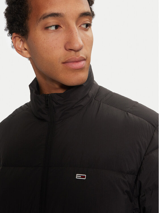 Tommy Jeans Tommy Jeans Пухено яке DM0DM20686 Черен Regular Fit