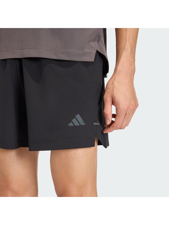 adidas adidas Szorty sportowe 158896 Czarny Regular Fit