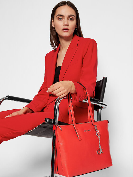 Calvin Klein Borsetta Shopper Md Wave Saffiano K60K608137 Rosso