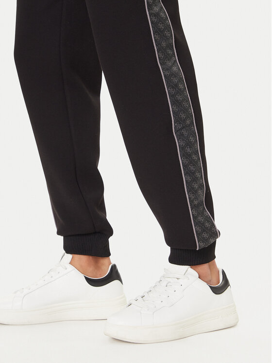 Guess Guess Sportinės kelnės Z5BB18 KB3P2 Juoda Regular Fit