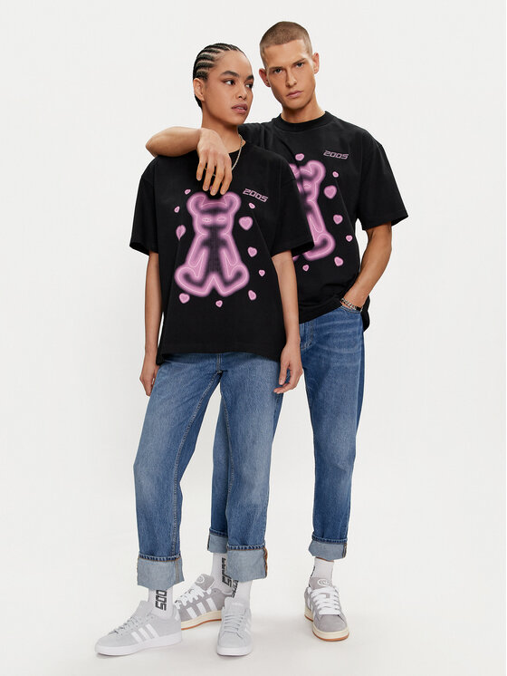 2005 2005 T-Shirt Unisex Lovely Horned Lucy Czarny Relaxed Fit