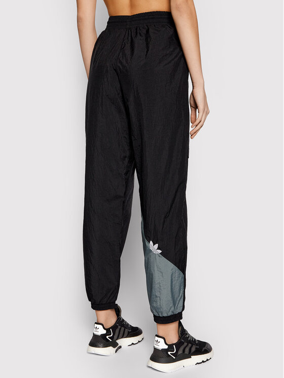 adidas Sportin s keln s adicolor Japona Tp GN2825 Juoda Relaxed Fit Modivo.lt