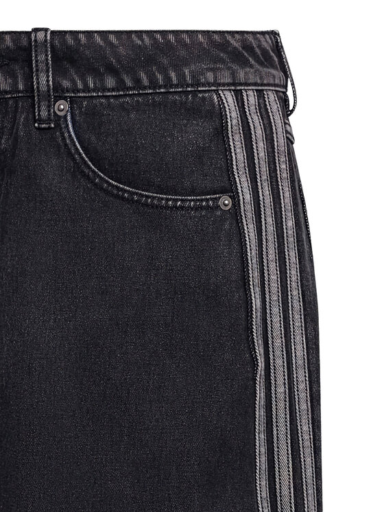 adidas adidas Teksapüksid Firebird Jorts KD2916 Must Oversize