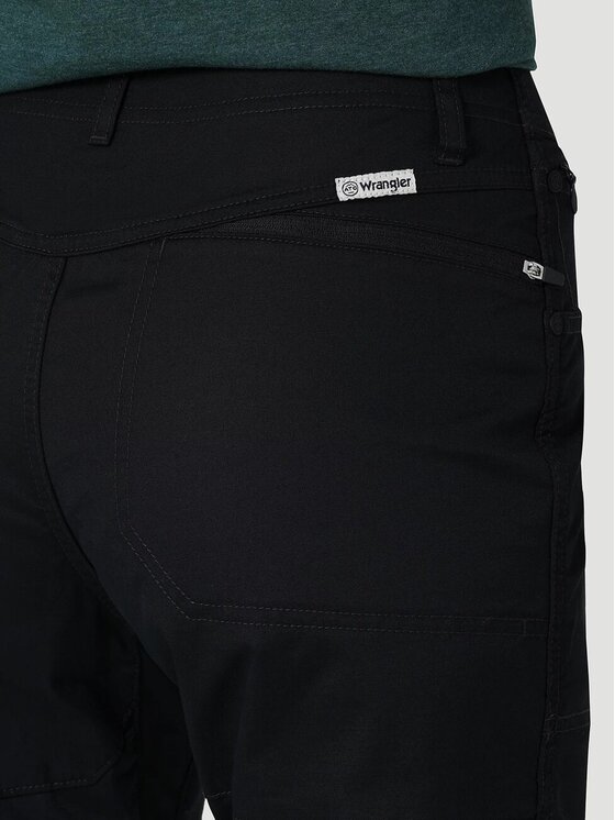 Wrangler Wrangler Pantaloni di tessuto REINFORCED SOFTSHELL PANT Nero Regular Fit