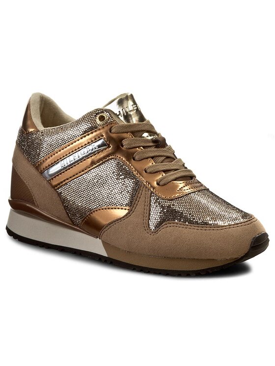 Tommy hilfiger sady deals sneakers