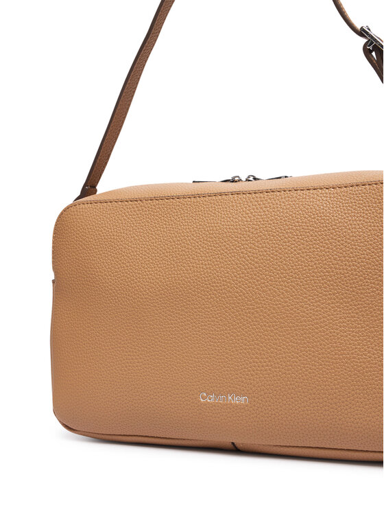 Calvin Klein Calvin Klein Ročna torba Webbing 2X Strap Lg Camera Bag LV04F3642G Bež