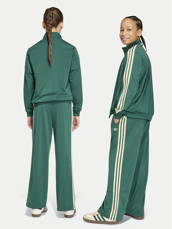 adidas adidas Spodnie dresowe Firebird Loose Tracksuit HZ6656 Zielony Relaxed Fit
