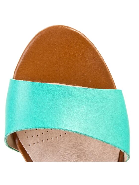 Clarks store ornate jewel