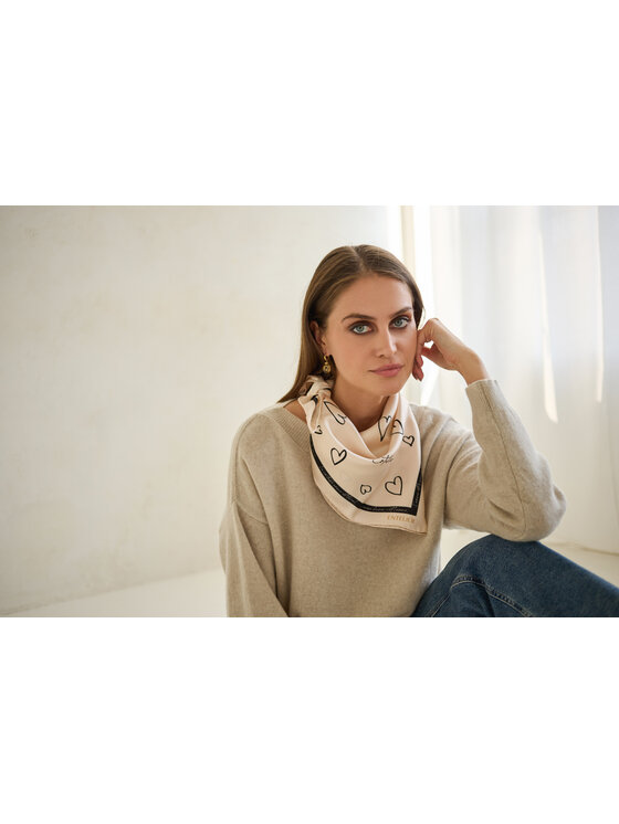 Entelier Entelier Sweter dekolt łódka Beżowy Relaxed Fit