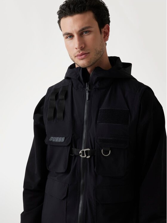 Guess Guess Bunda pro přechodné období 174763 Černá Classic Fit